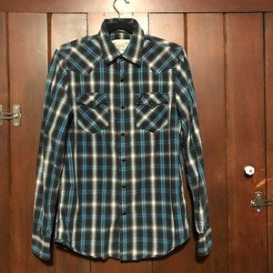 American Eagle Outfitters Vintage Fit snaps